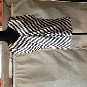 Sleeveless black and white stripped dress blouse